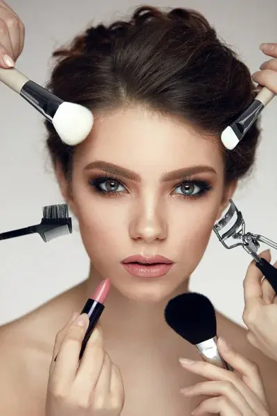 depositphotos_155411570-stock-photo-beauty-cosmetics-glamorous-woman-with.webp